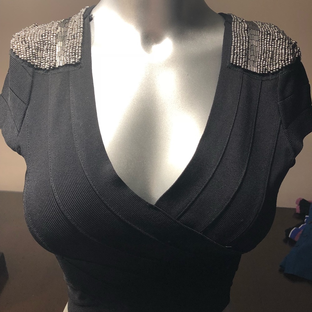Black bebe crop top